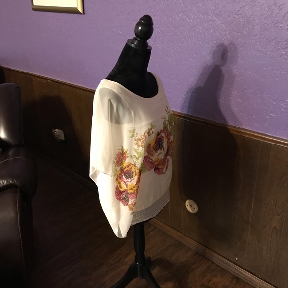 Flowing Top - Picture 4 of 8